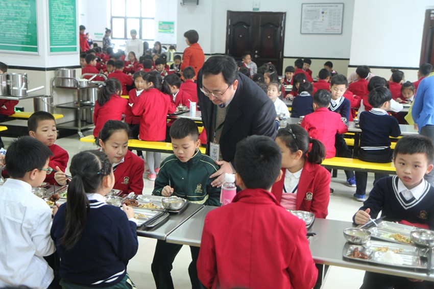 學校飯堂承包
