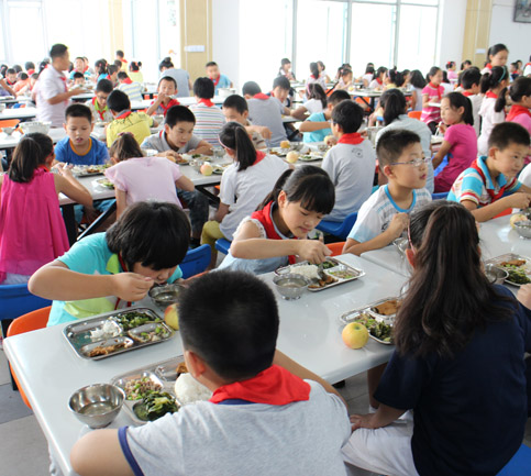 學校飯堂承包